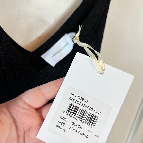 NWT Significant Other Goldie Rib Knit Midi Dress in Black Shimmer 10 - Picture 4 of 7